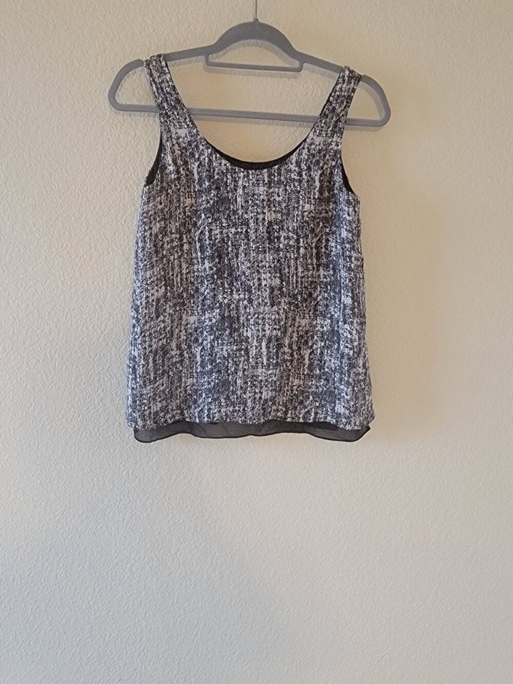 Vince  sleeveless silk top size XS